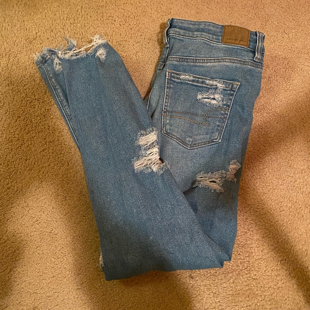 AMERICAN EAGLE SIZE 4 JEANS